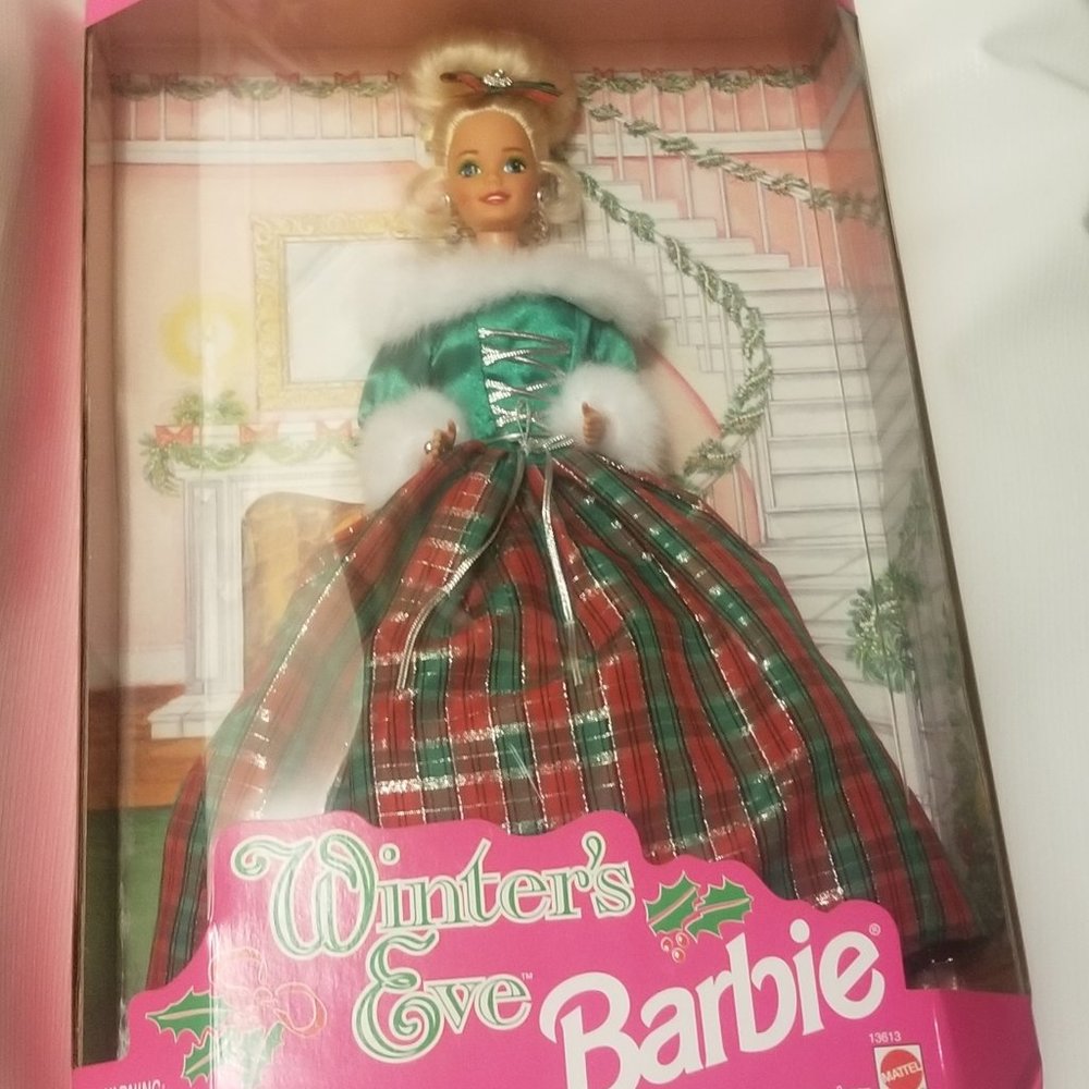 NIB NWOT 1994 Winter's Eve Barbie, w hair still in bun! - Picture 1 of 9